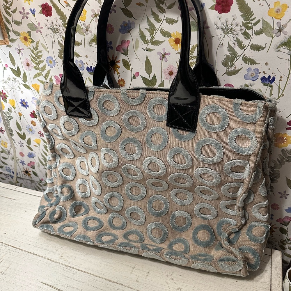 XL Kate Landry Circle Tote Bag